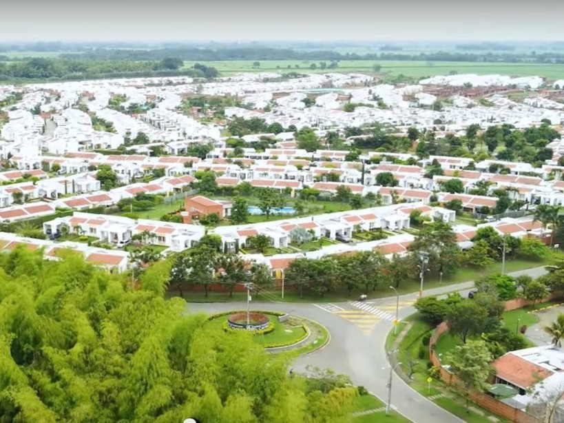 VIVIENDAS EN EL CASTILLO